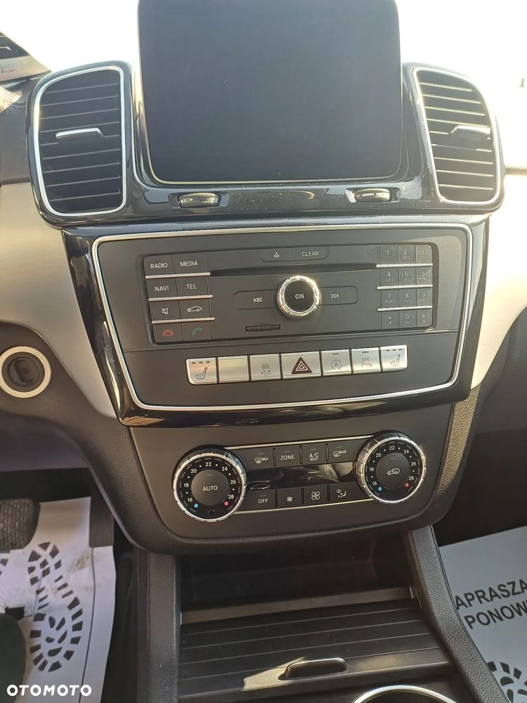 Mercedes-Benz GLE - 28