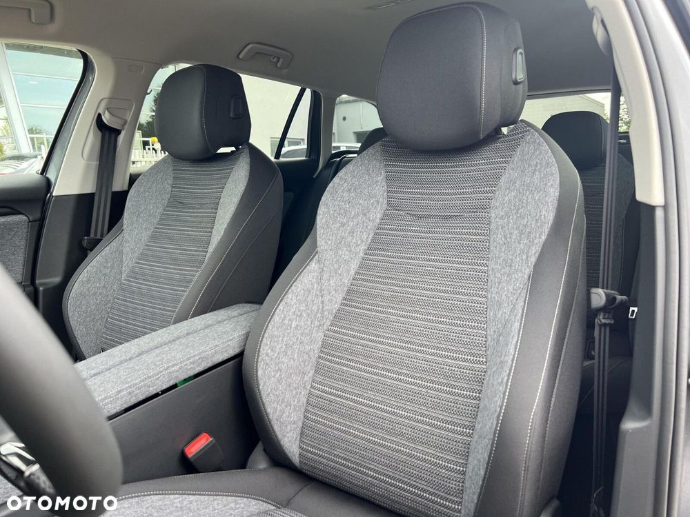 Skoda Superb 2.0 TDI SCR Edition 130 DSG - 25