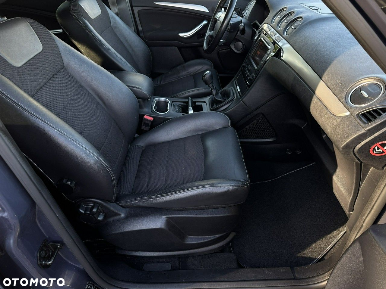 Ford S-Max - 21