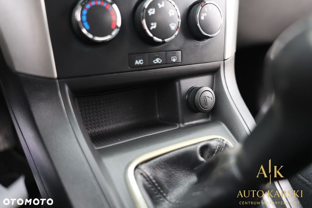 Chevrolet Captiva - 27