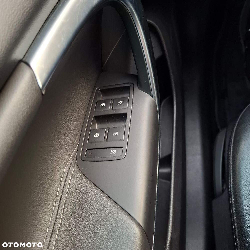 Opel Insignia 2.0 CDTI EcoFLEX S&S - 12