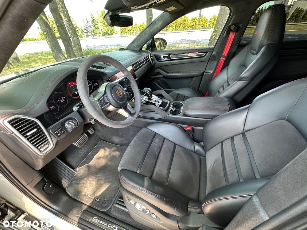 Porsche Cayenne GTS - 10