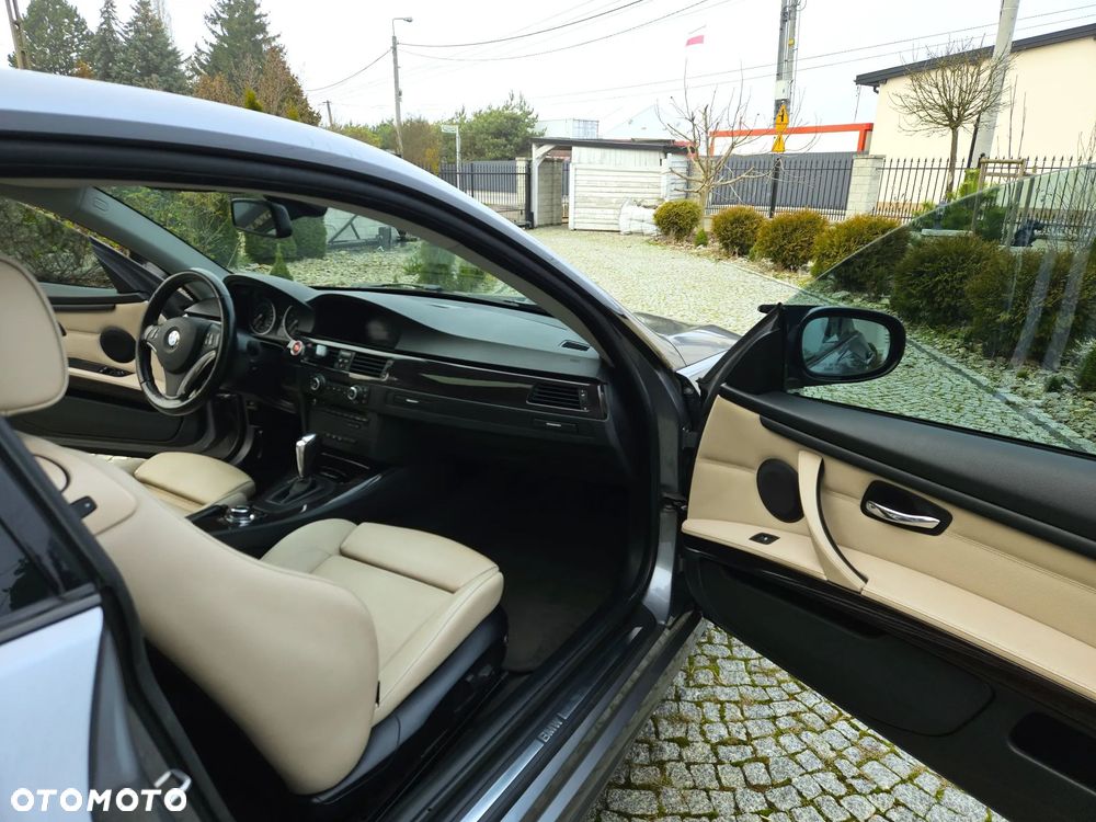 BMW Seria 3 335i xDrive - 6
