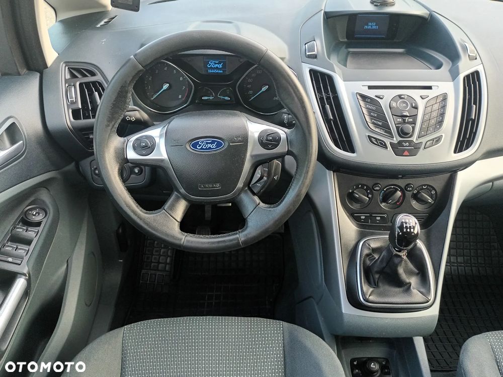 Ford Grand C-MAX - 21