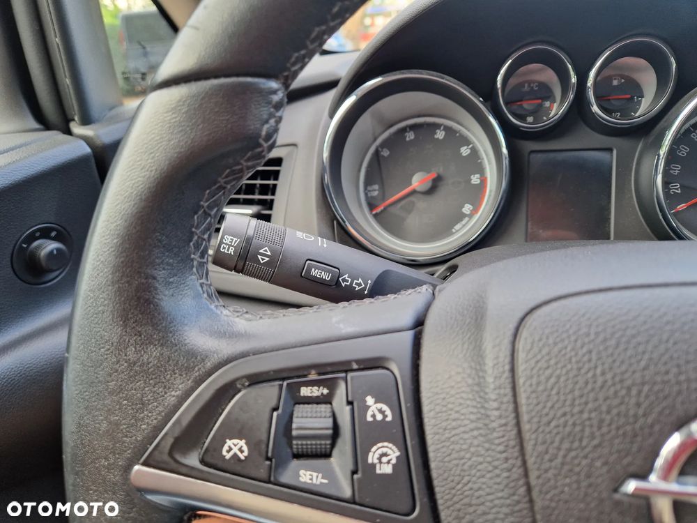 Opel Astra 1.6 CDTI DPF ecoFLEX TourerStart/Stop Selection - 32