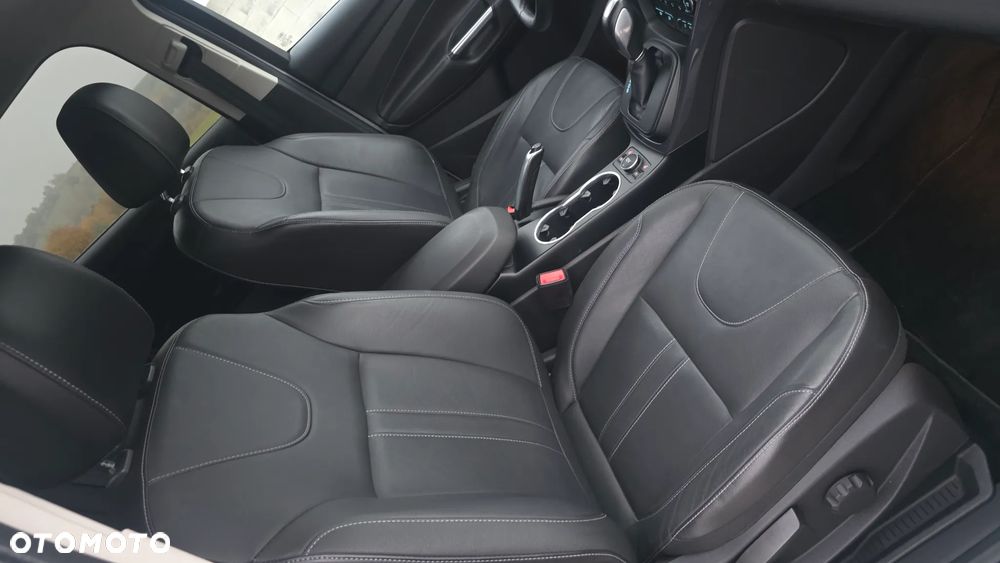 Ford Kuga 2.0 TDCi 4x4 Titanium - 25