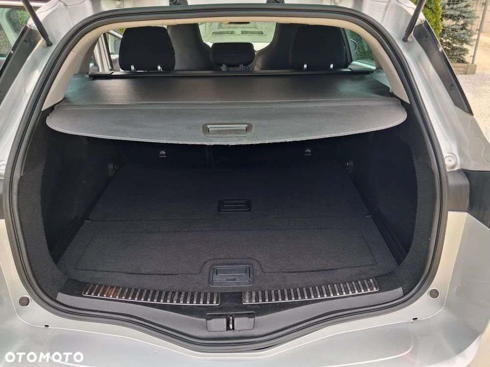 Renault Megane ENERGY dCi 110 EDC BOSE EDITION - 25