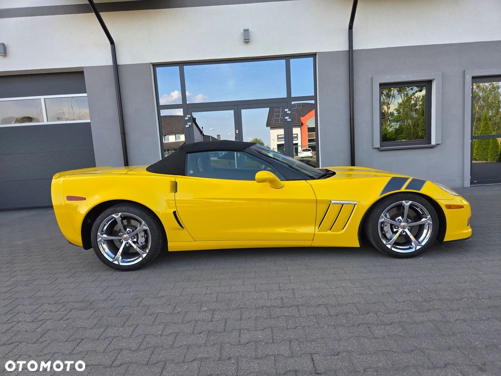 Chevrolet Corvette - 4