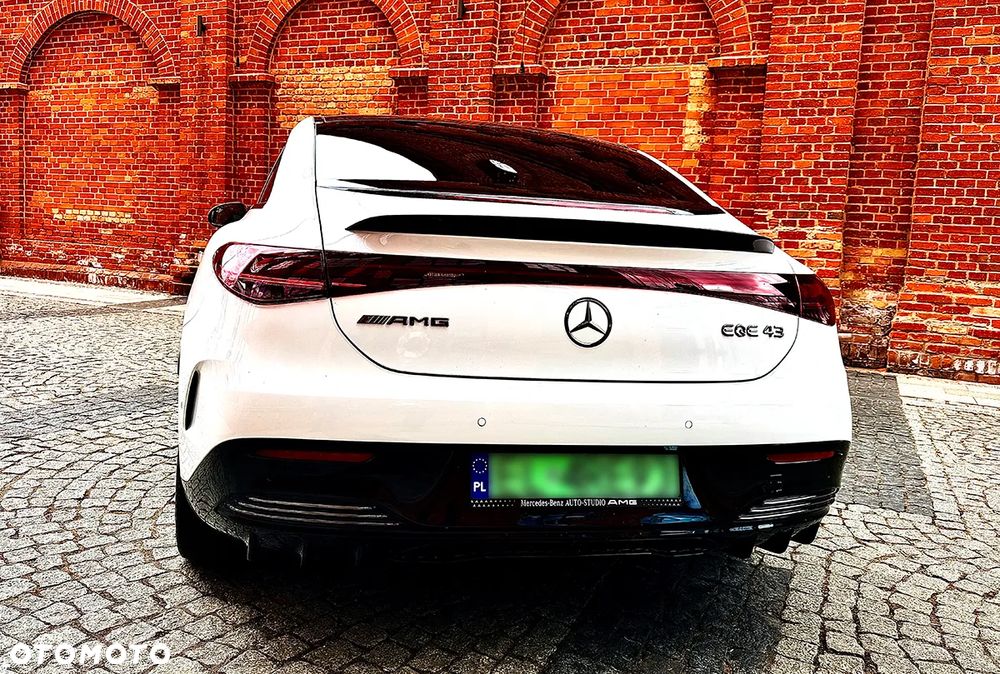 Mercedes-Benz EQE AMG 43 4Matic - 5
