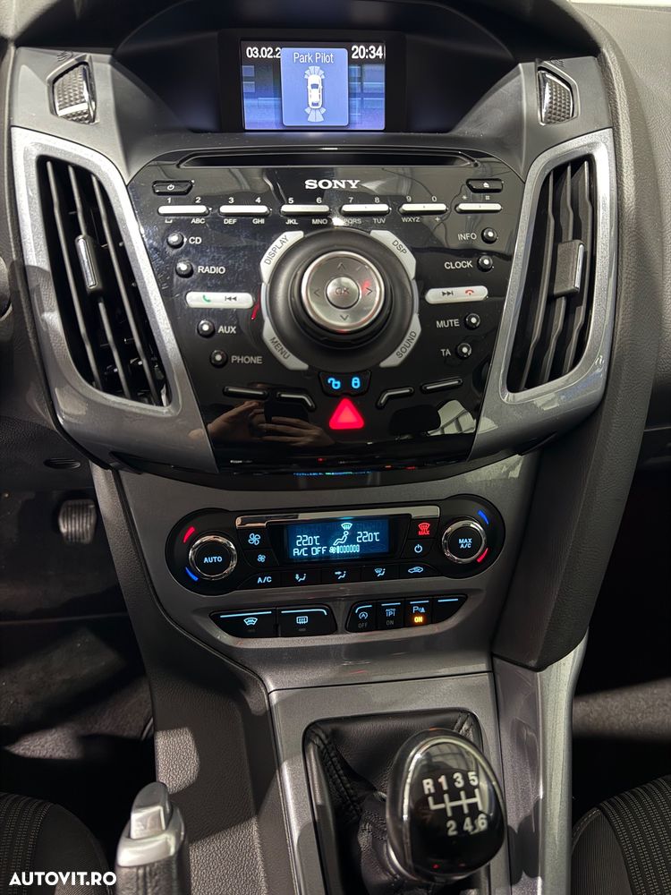 Ford Focus 1.6 EcoBoost Start-Stopp-System Titanium - 10