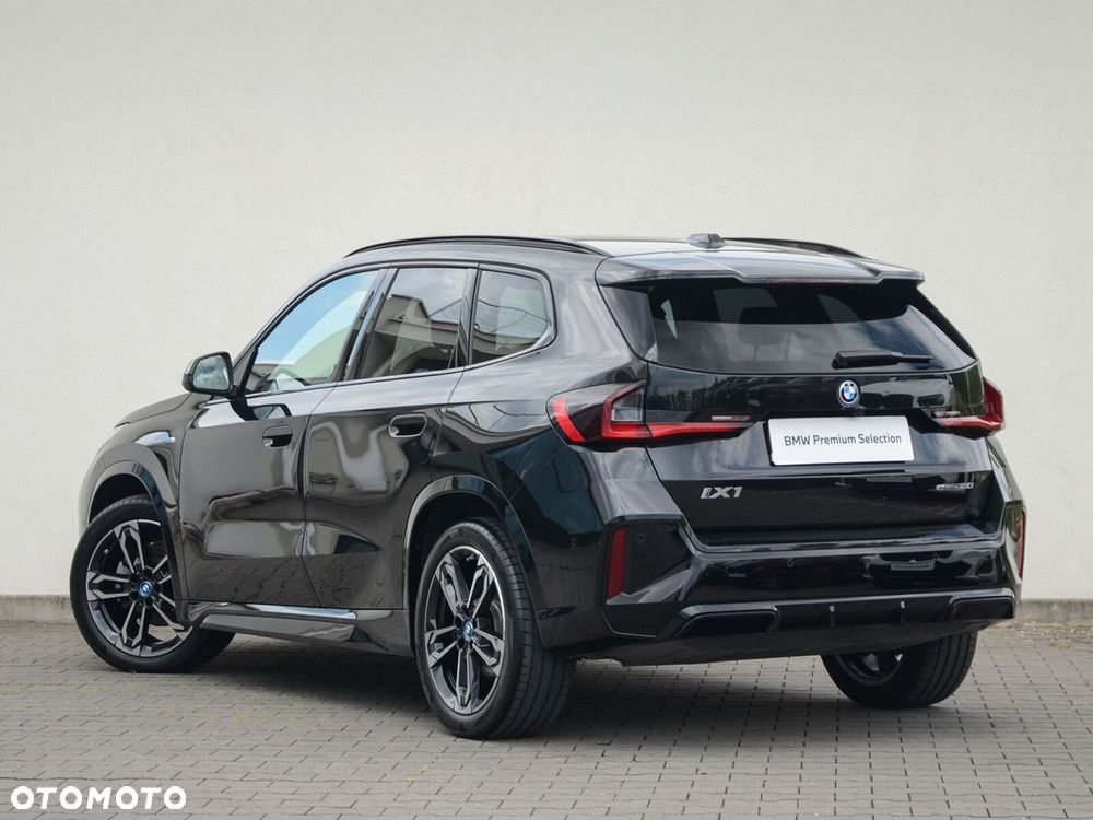 BMW iX1 - 10