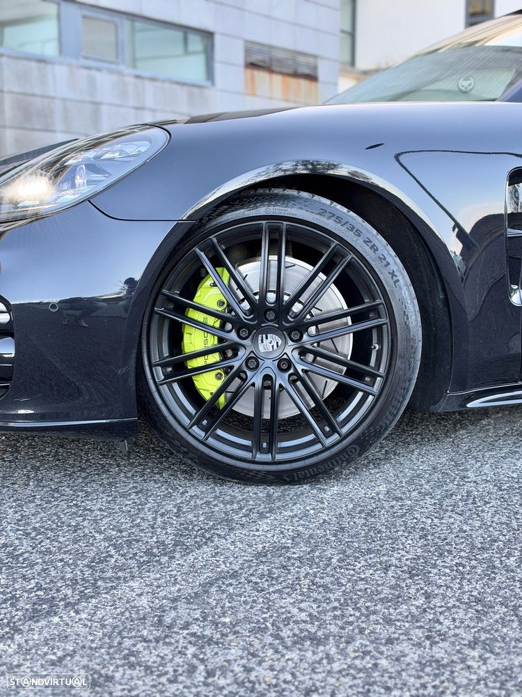Porsche Panamera - 3