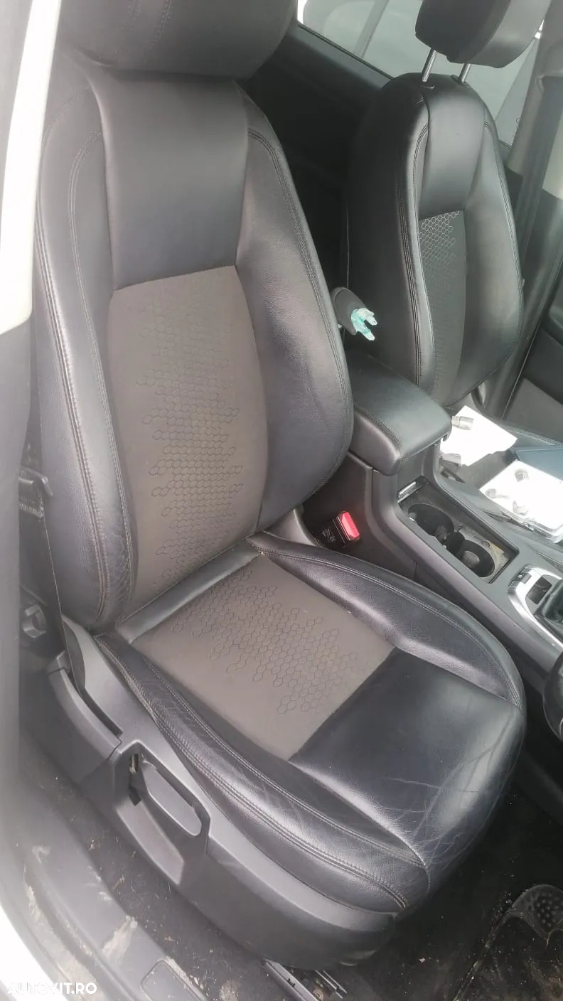 Dezmembrez / Dezmembrari Discovery Sport motor 2.0 diesel cod 204DTD - 5