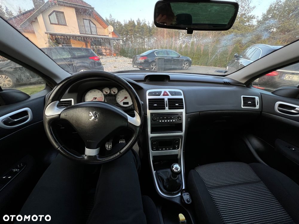 Peugeot 307 CC 1.6 - 11