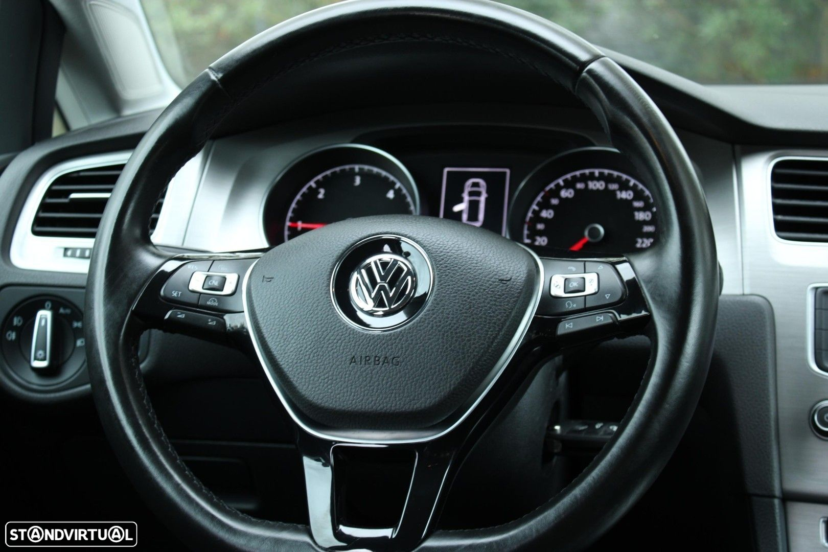 VW Golf Variant 1.6 TDi BlueMotion Confortline - 11