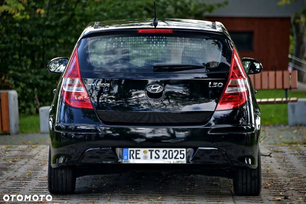 Hyundai i30 1.4 Comfort EU5 - 4