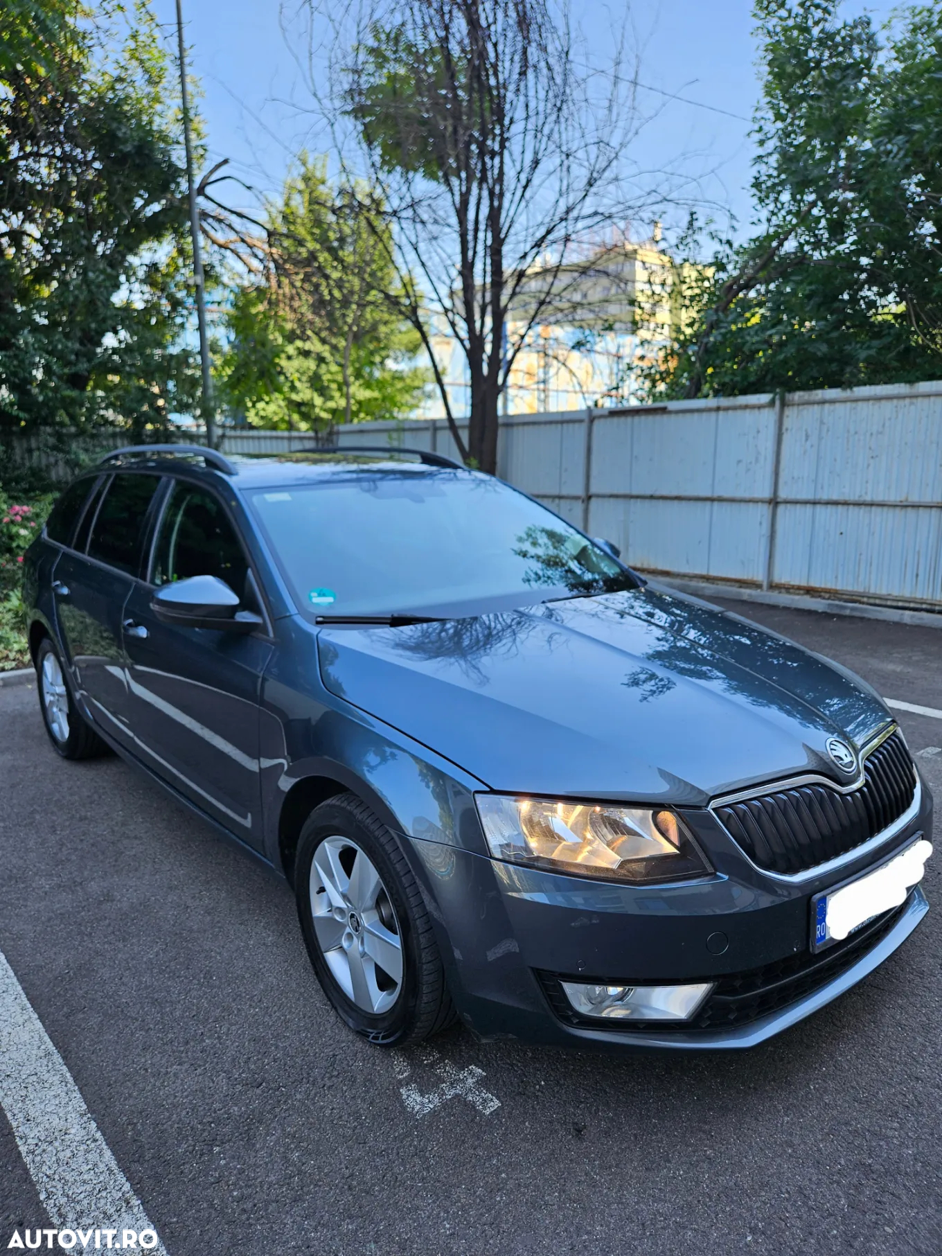Skoda Octavia 1.6 TDI AMBITION - 4