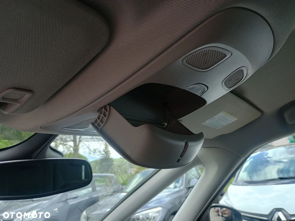 Opel Zafira - 23
