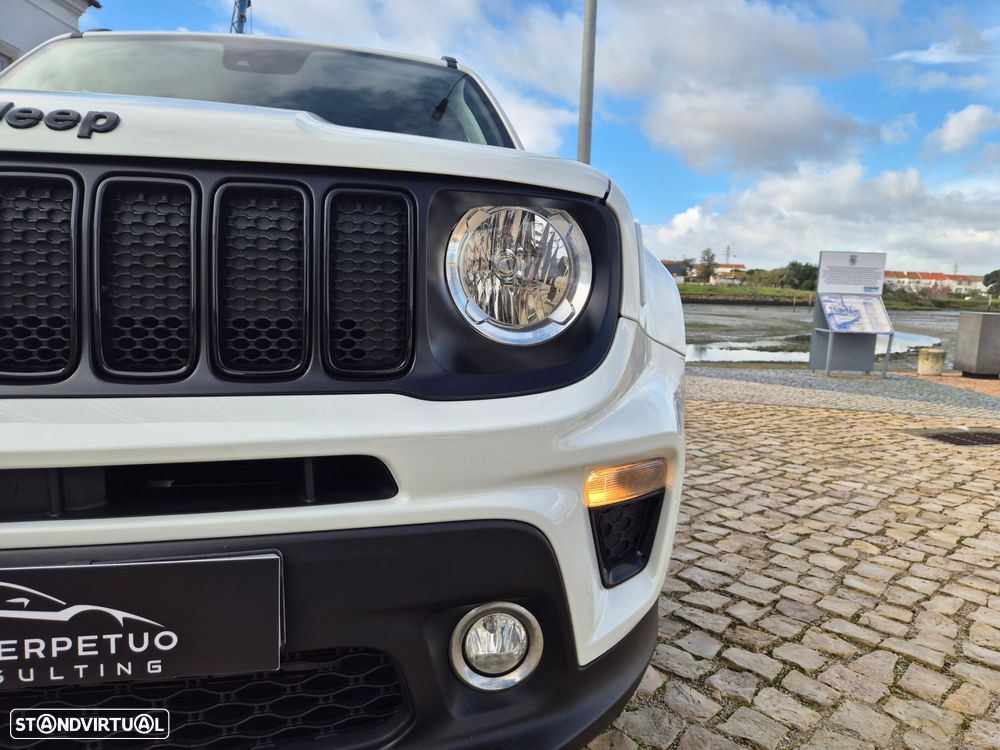 Jeep Renegade 1.3 T Night Eagle DCT - 3