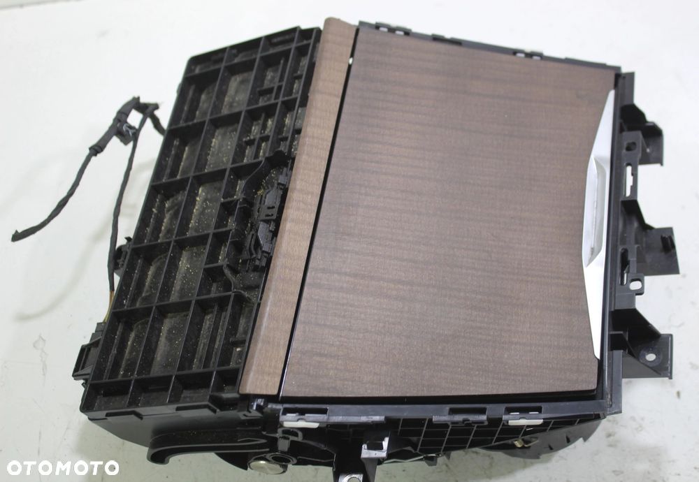 SCHOWEK CUP HOLDERY BMW G20 G21 6809803 Z ŁADOWANIEM INDUKCYJNYM CH