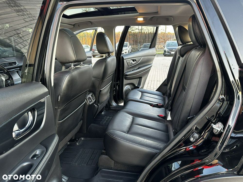 Nissan X-Trail 1.6 DCi Tekna 4WD - 17