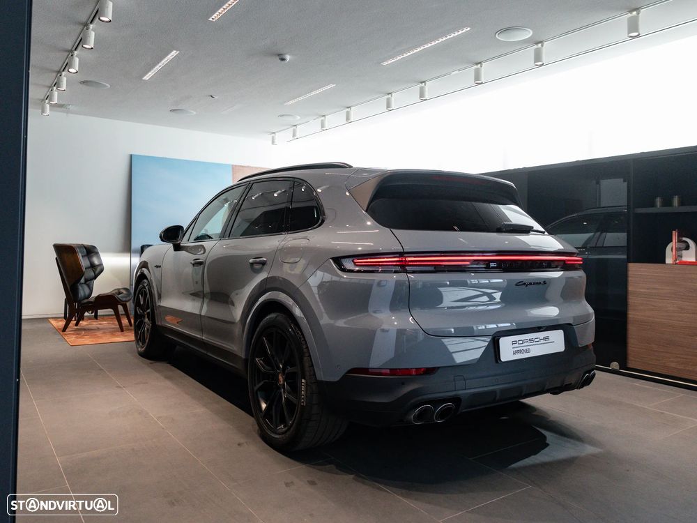 Porsche Cayenne S E-Hybrid - 11