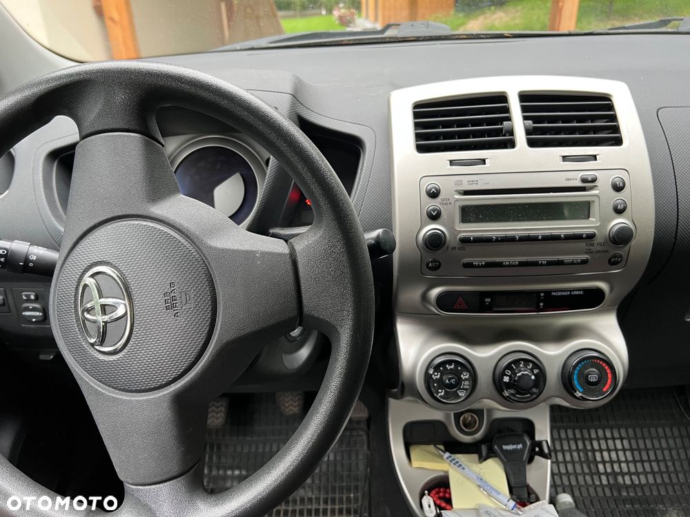Toyota Urban Cruiser 1.4 D-4D Sol 4x4 - 5