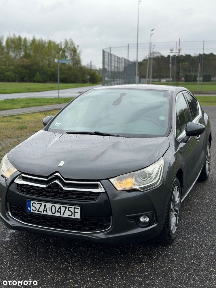 Citroën DS4 e-HDi 115 ETG6 SoChic - 1