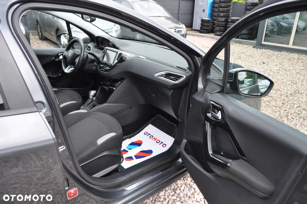 Peugeot 208 1.2 VTi Allure - 14