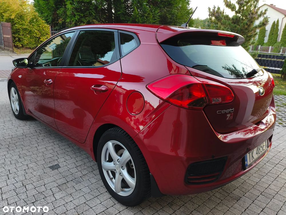Kia Ceed 1.6 GDI L - 9