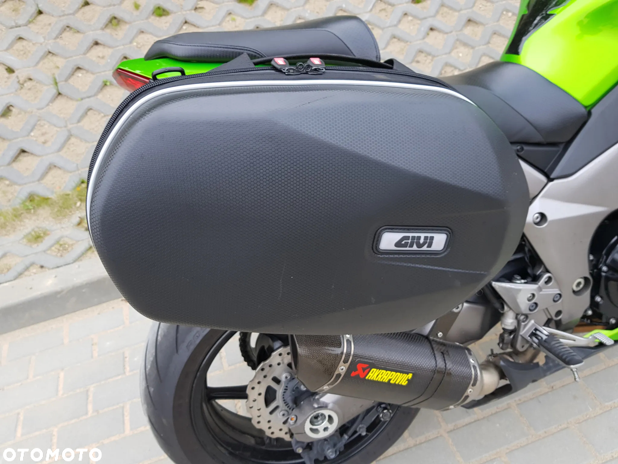 Kawasaki Ninja 1000 SX - 8