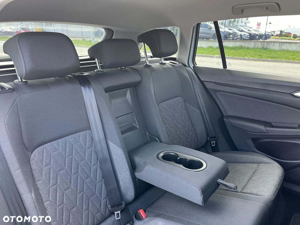 Volkswagen Golf 1.5 eTSI mHEV Life Plus DSG - 19