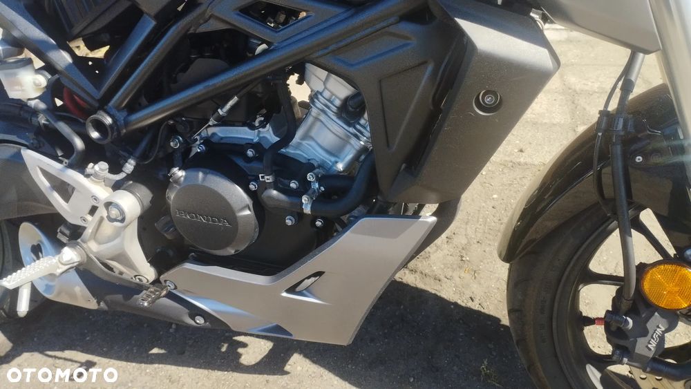Honda CB - 8