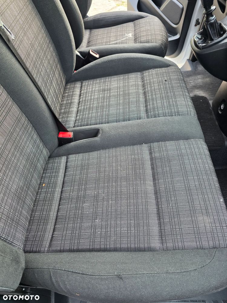 Mercedes-Benz Vito 447 klima Tempomat 145700 km long silnik 2,2 vivaro trafic custom - 22