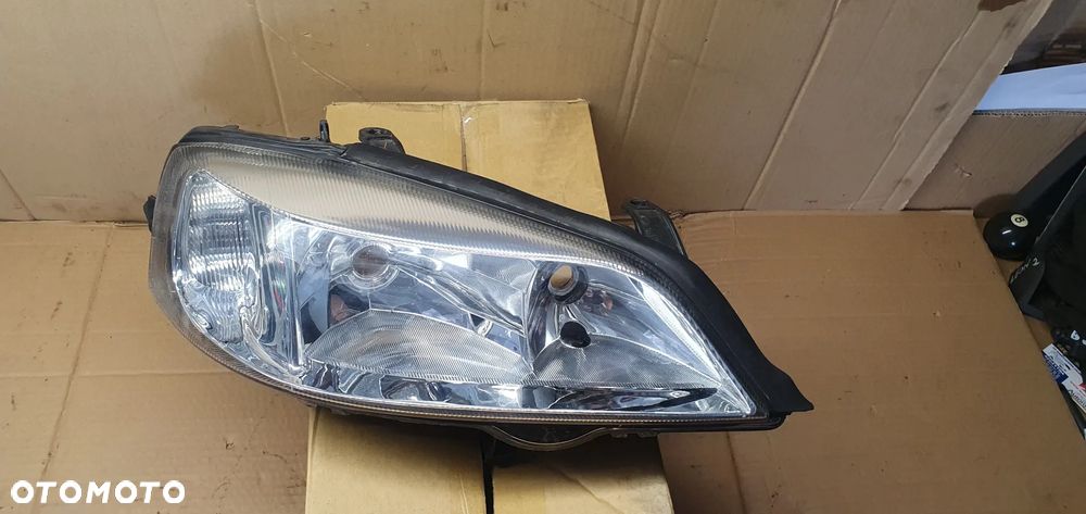 Lampa prawy przód przednia prawa Opel Astra G TYC Nowa - 3