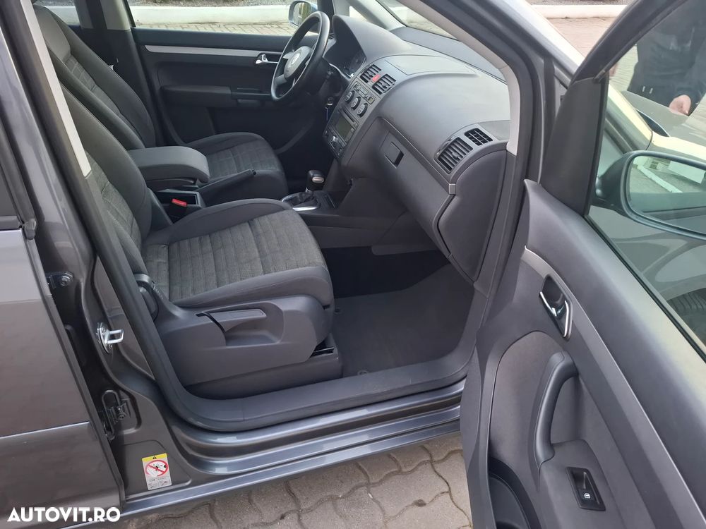 Volkswagen Touran 2.0 TDI DSG Highline - 7