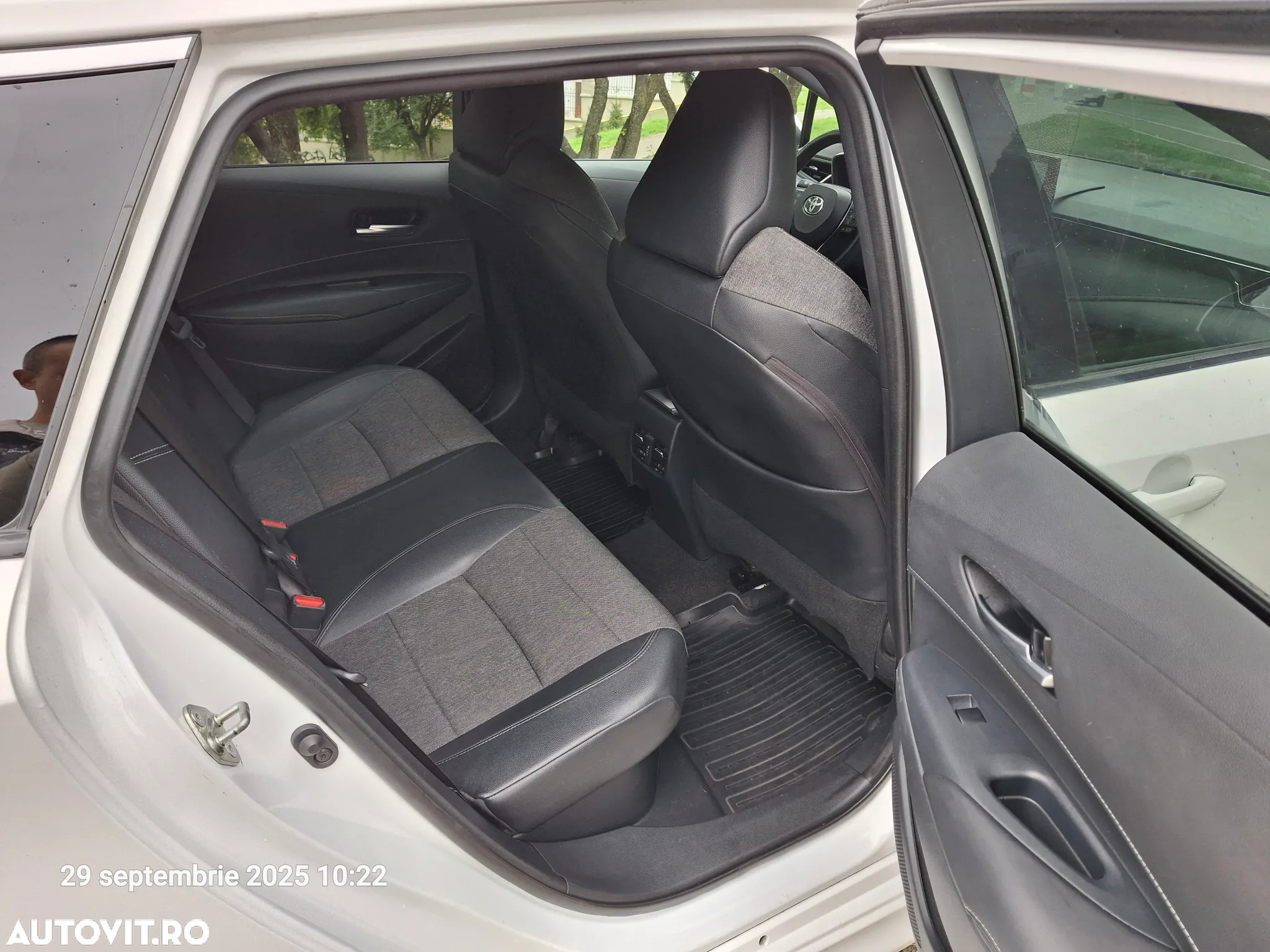Toyota Corolla - 5