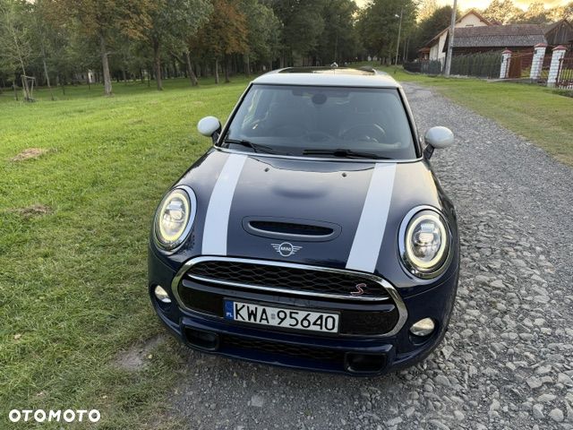 Mini Cooper S 2019 photo 3