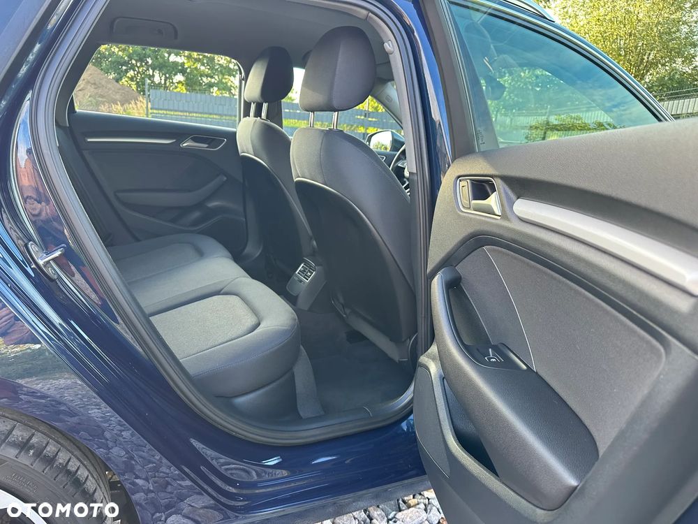 Audi A3 Sportback 2.0 TDI design - 30