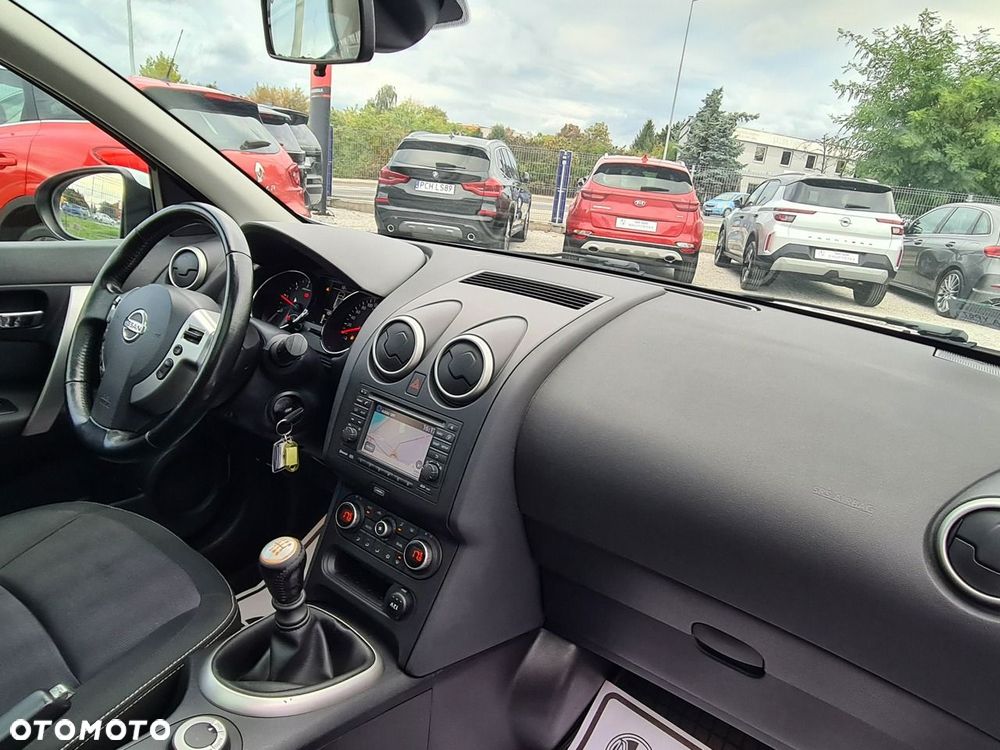 Nissan Qashqai 1.6 DCi 4x4 Tekna - 28