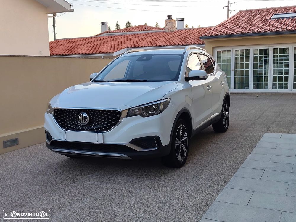 MG ZS - 12