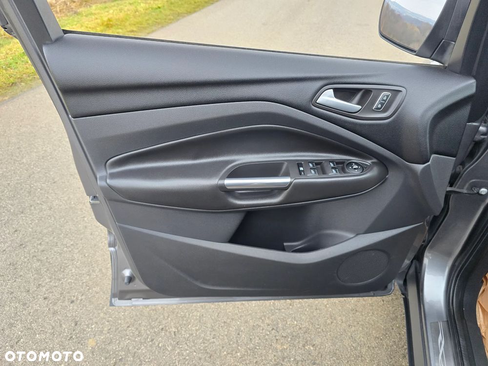 Ford Kuga 2.0 TDCi 4x4 Champions Edition - 19