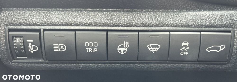 Toyota Corolla 1.8 Hybrid Style - 17