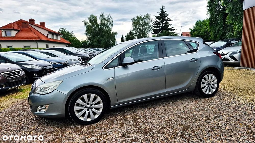 Opel Astra 1.6 Cosmo - 22