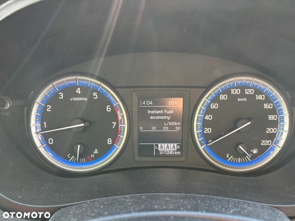 Suzuki SX4 1.6 Premium - 10