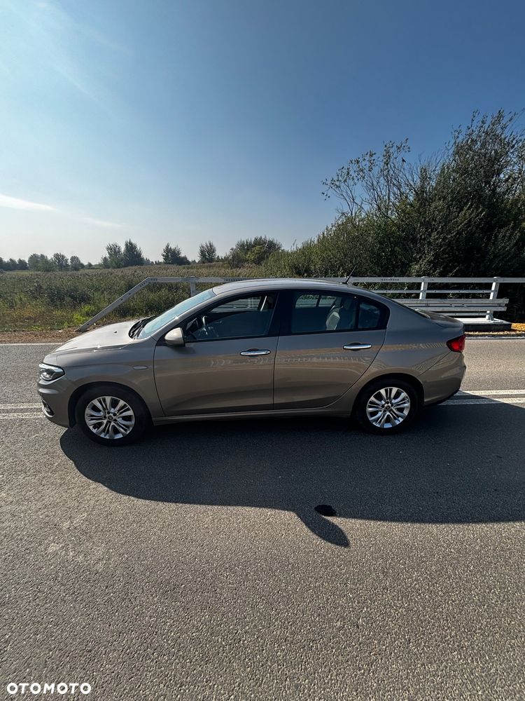 Fiat Tipo 1.4 16v Lounge EU6d - 2