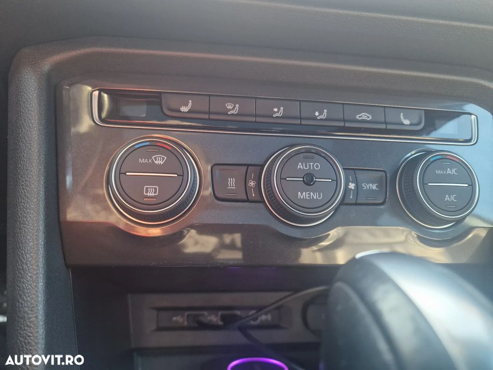 Volkswagen Tiguan 2.0 TDI SCR 4MOTION DSG Highline - 26