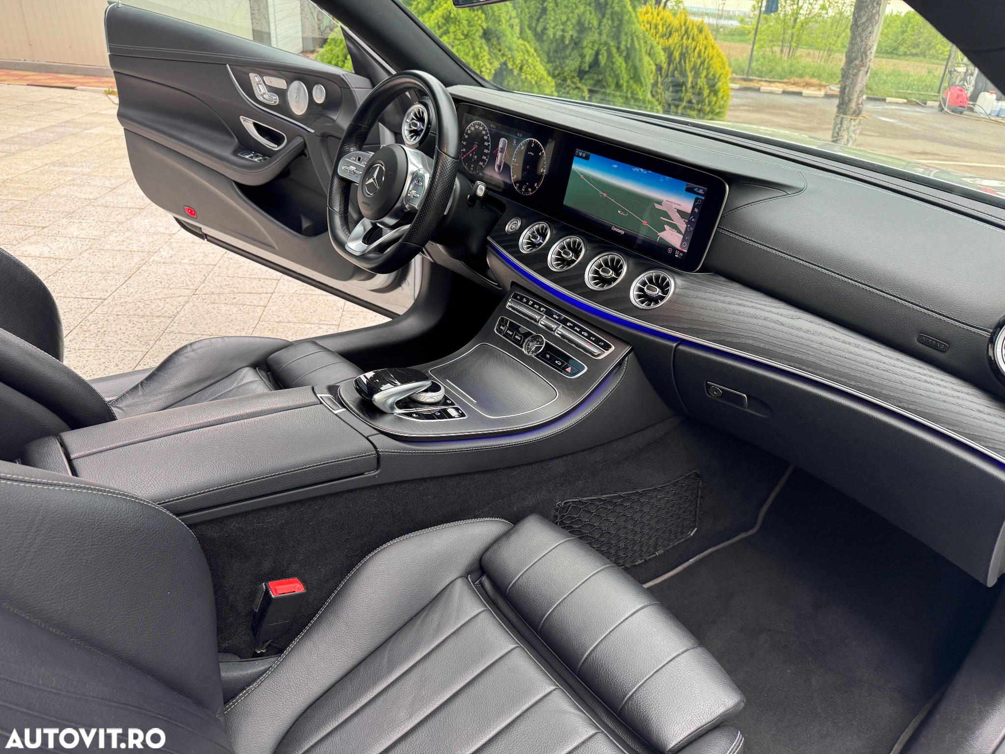 Mercedes-Benz E 220 d Coupe 9G-TRONIC AMG Line - 9