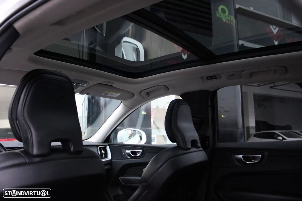 Volvo XC 60 2.0 T6 PHEV Inscription Expression AWD — fotografia 15
