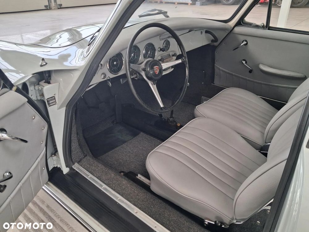 Porsche 356 - 12